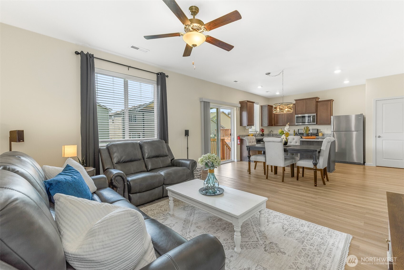 1228 W 16TH Avenue , La Center, WA 98629