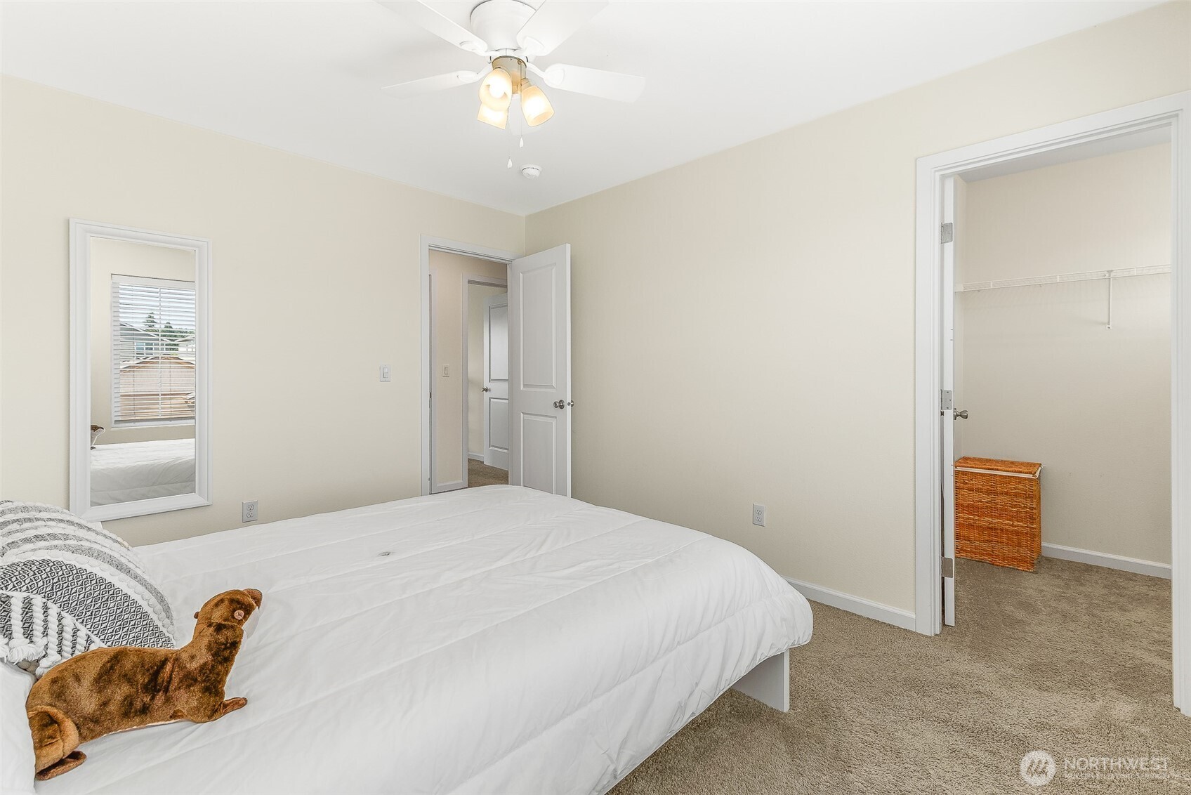 1228 W 16TH Avenue , La Center, WA 98629