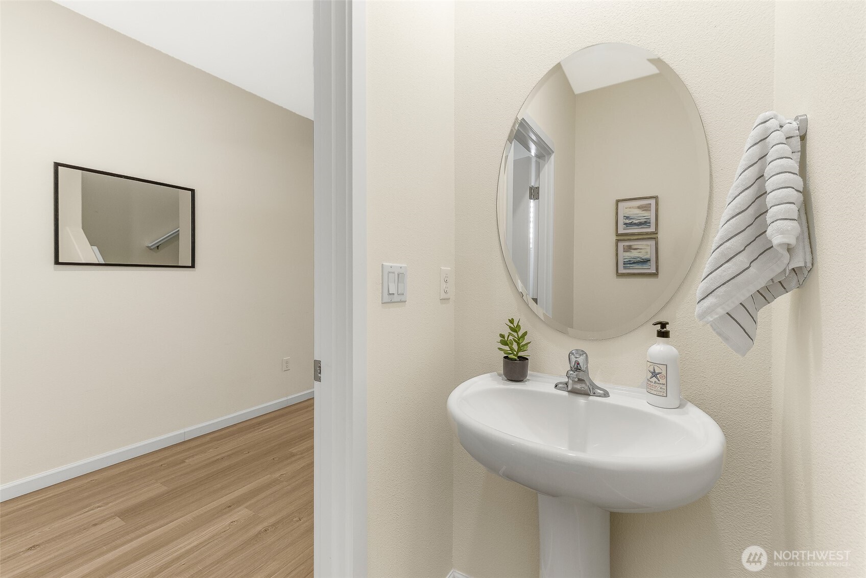 1228 W 16TH Avenue , La Center, WA 98629