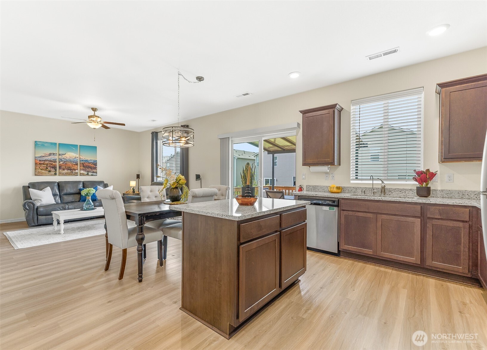 1228 W 16TH Avenue , La Center, WA 98629