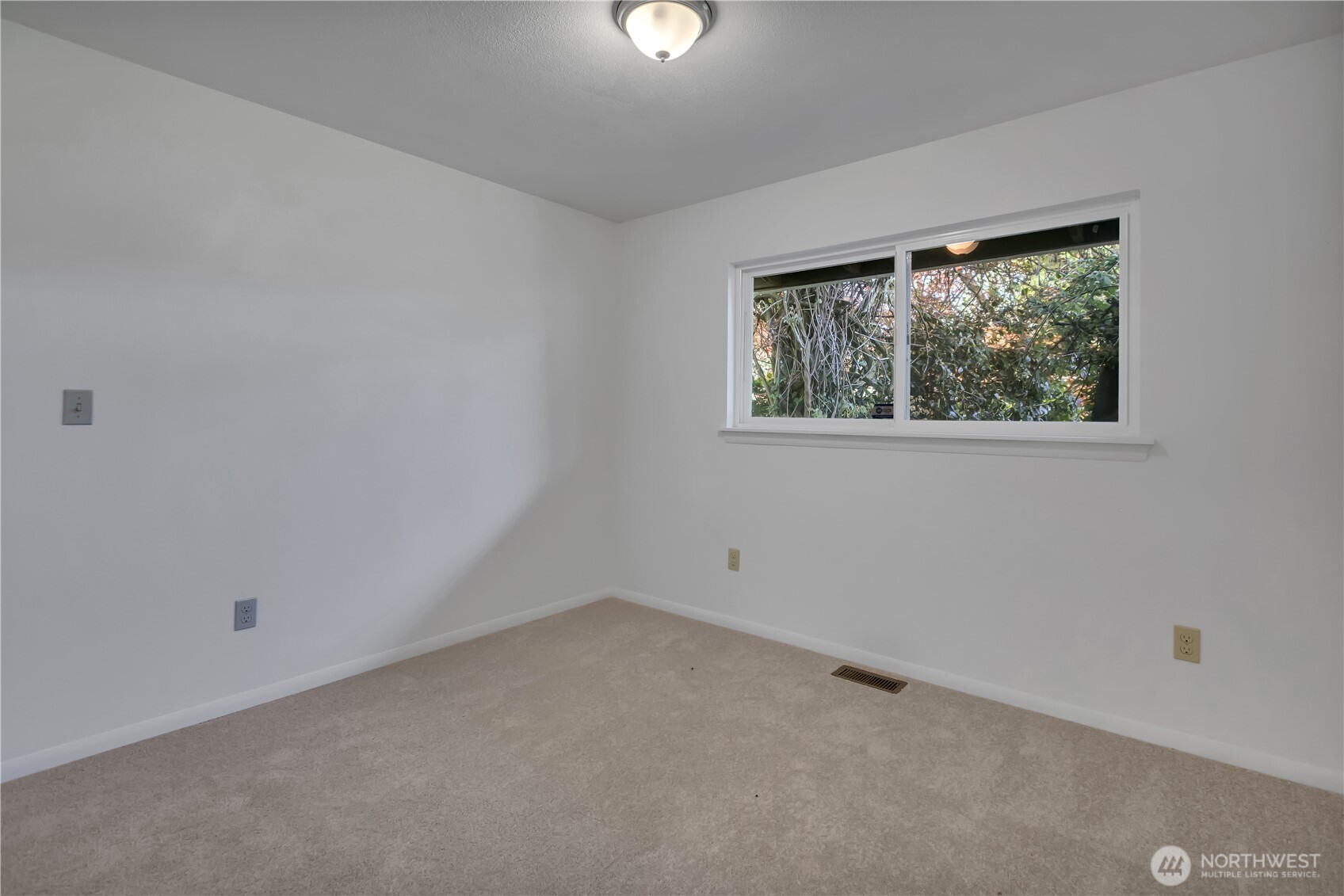 21306 109th Avenue SE, Kent, WA 98031