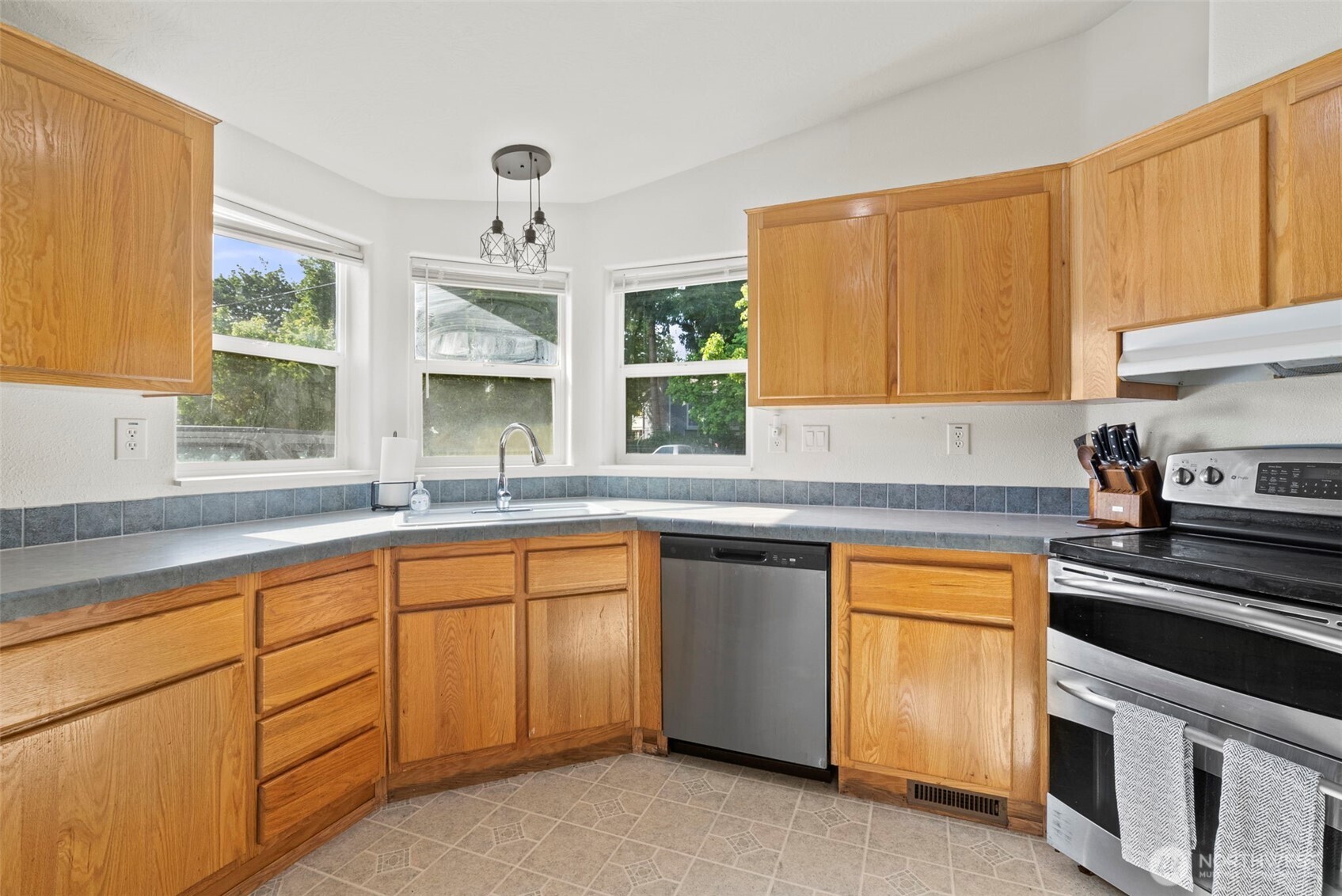 3568 SW 342nd Street , Federal Way, WA 98023