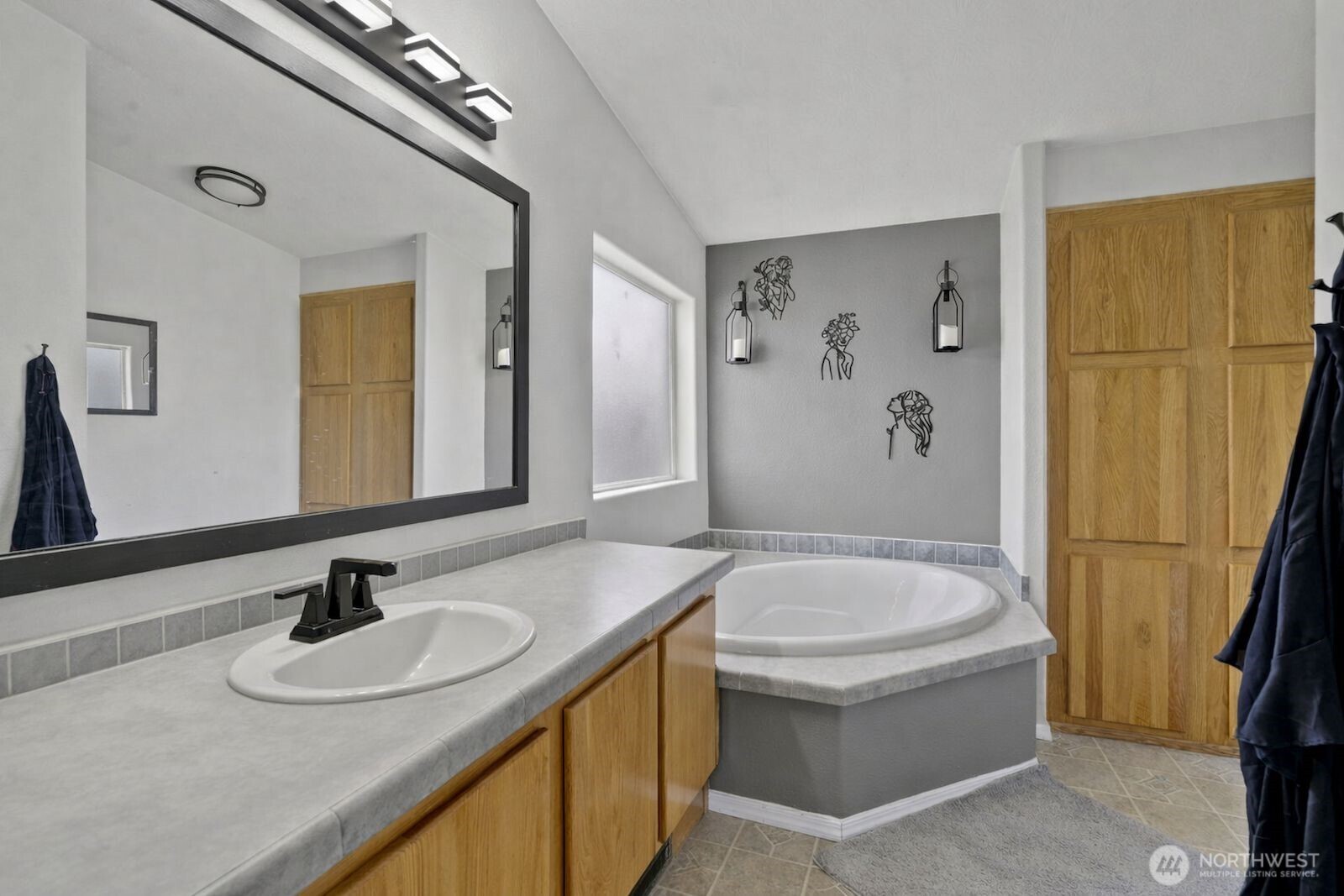 3568 SW 342nd Street , Federal Way, WA 98023