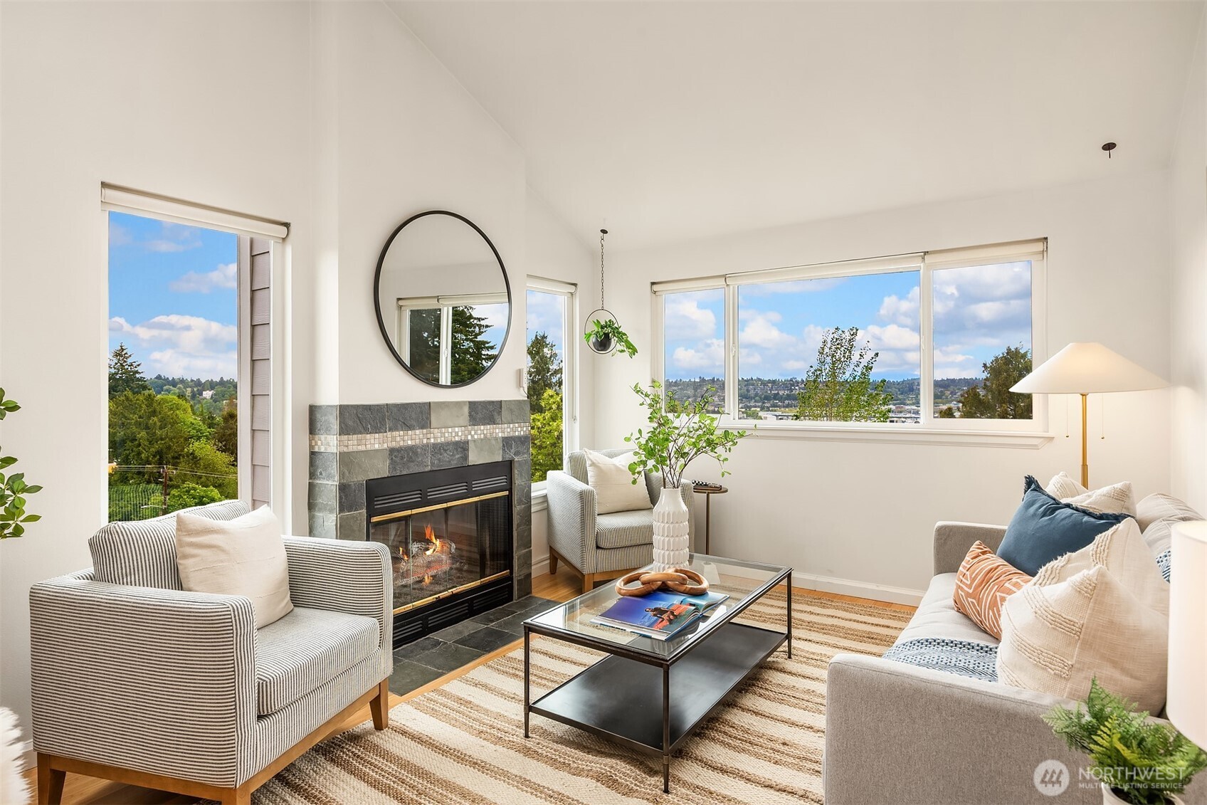 4403 Greenwood Avenue N #301, Seattle, WA 98103
