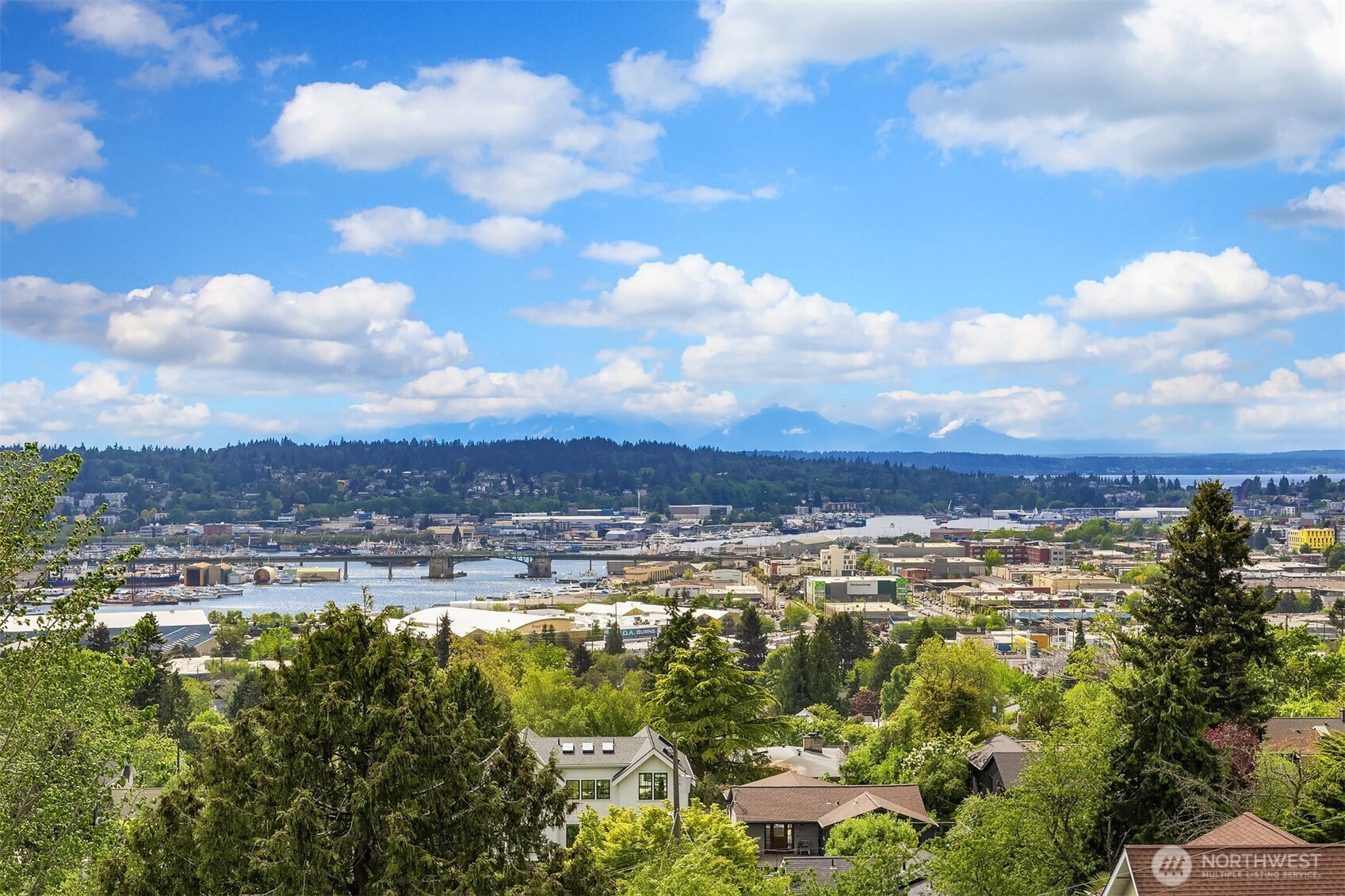 4403 Greenwood Avenue N #301, Seattle, WA 98103