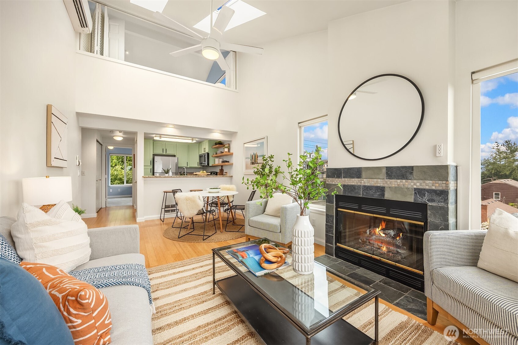 4403 Greenwood Avenue N #301, Seattle, WA 98103