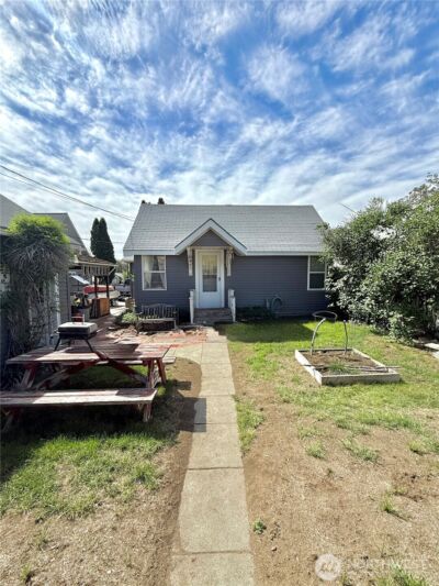 213 Bartlett Avenue E, Omak, WA 98841 - Photo 7