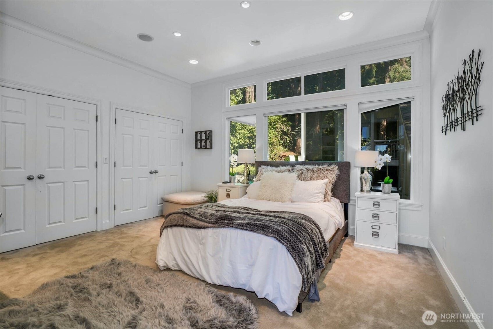 13130 Holmes Point Drive NE, Kirkland, WA 98034