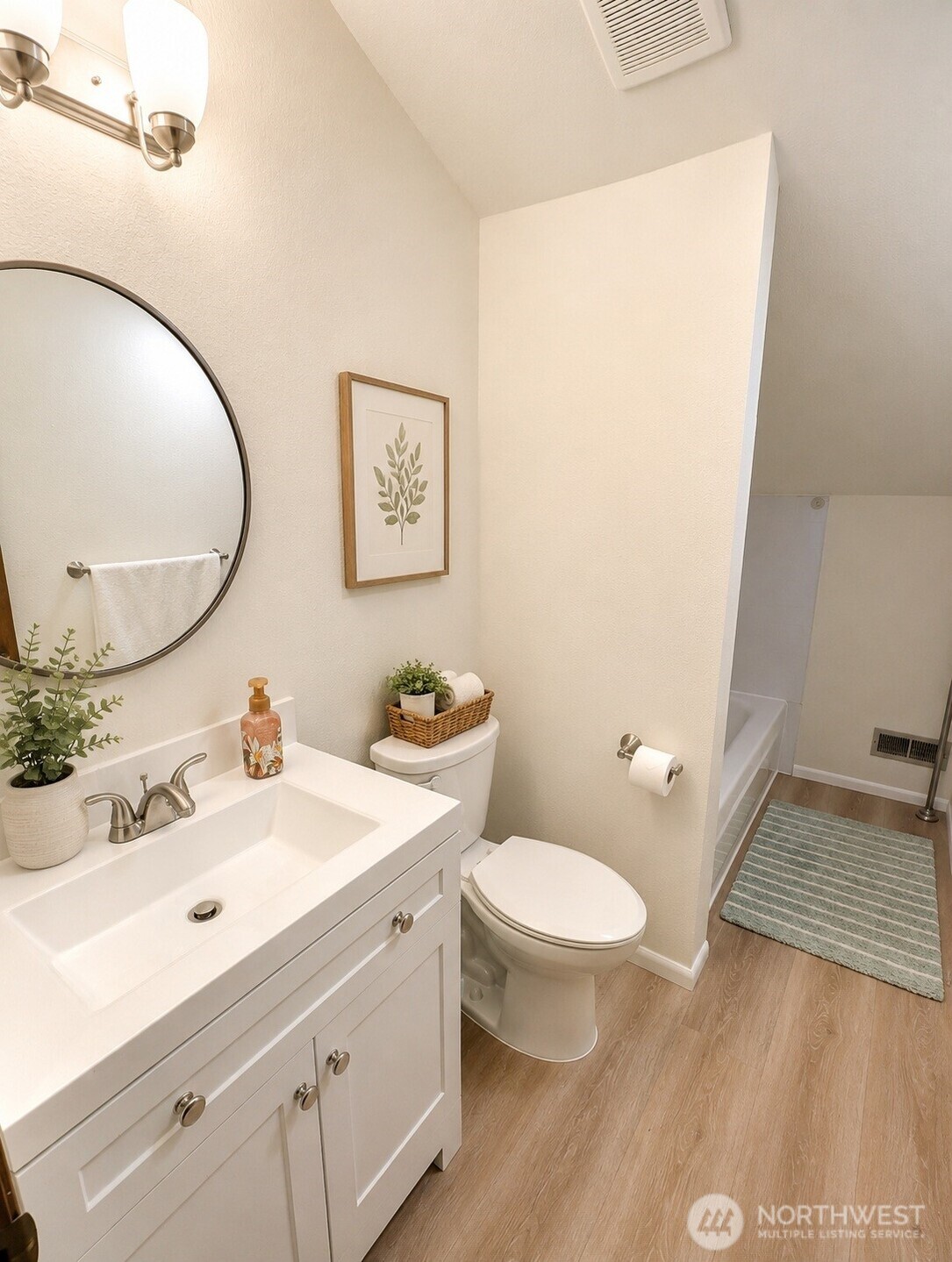 5808 Woodlake Drive W, University Place, WA 98467