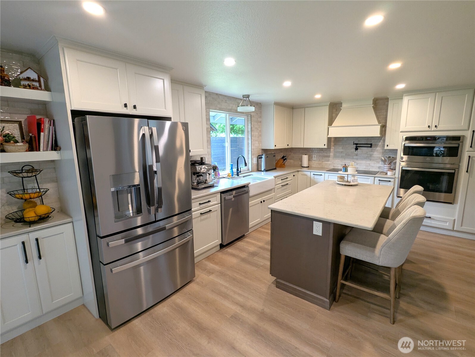 5808 Woodlake Drive W, University Place, WA 98467