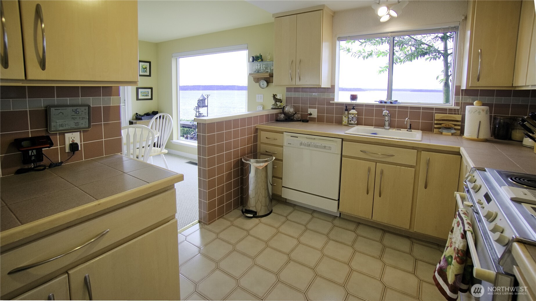 12637 Shorewood Drive SW, Burien, WA 98146