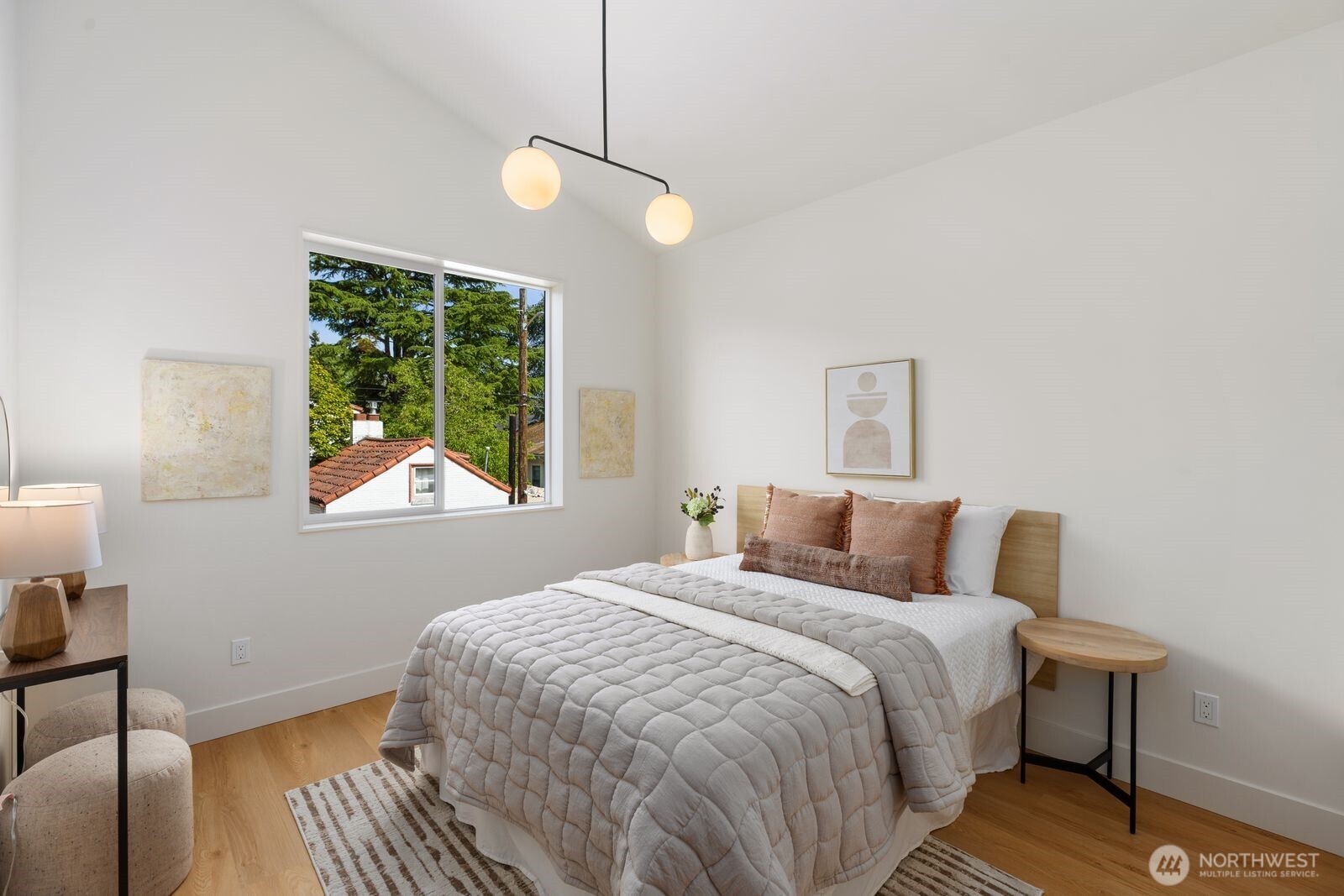 3305 S Hanford Street , Seattle, WA 98144