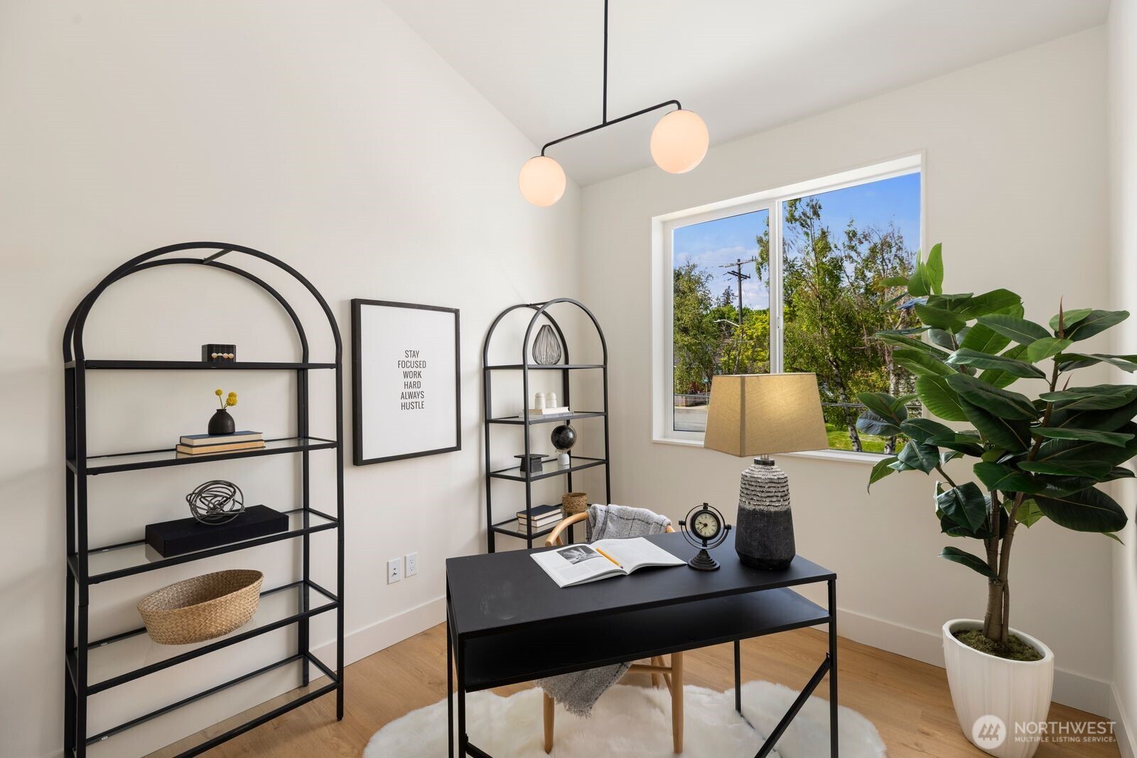 3305 S Hanford Street , Seattle, WA 98144