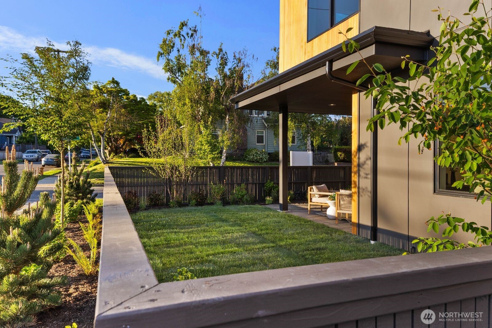 3305 S Hanford Street , Seattle, WA 98144