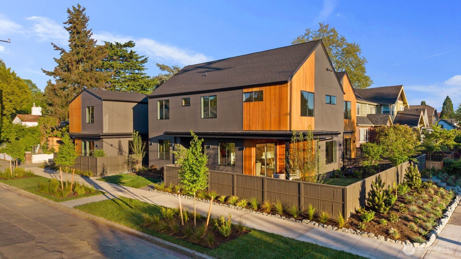 3305 S Hanford Street , Seattle, WA 98144