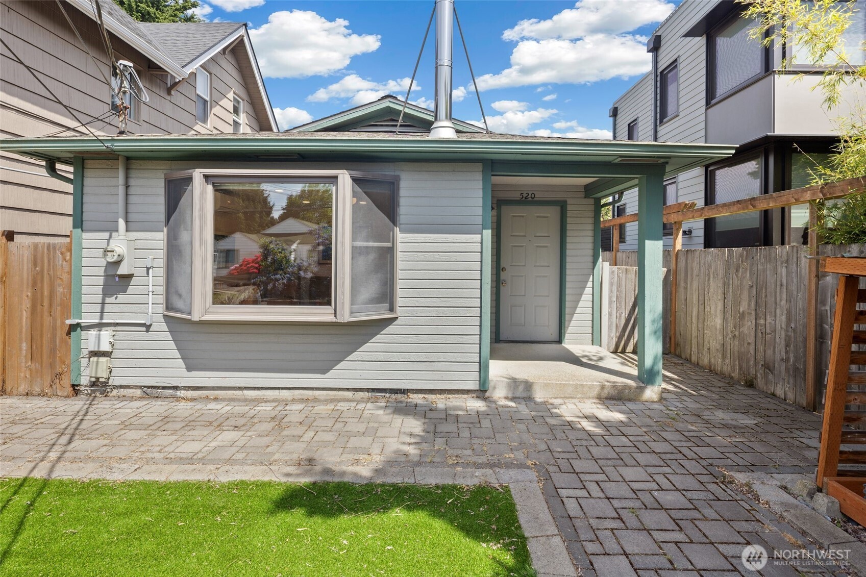 520 N 79th Street , Seattle, WA 98103