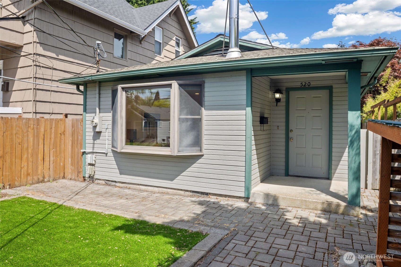 520 N 79th Street , Seattle, WA 98103