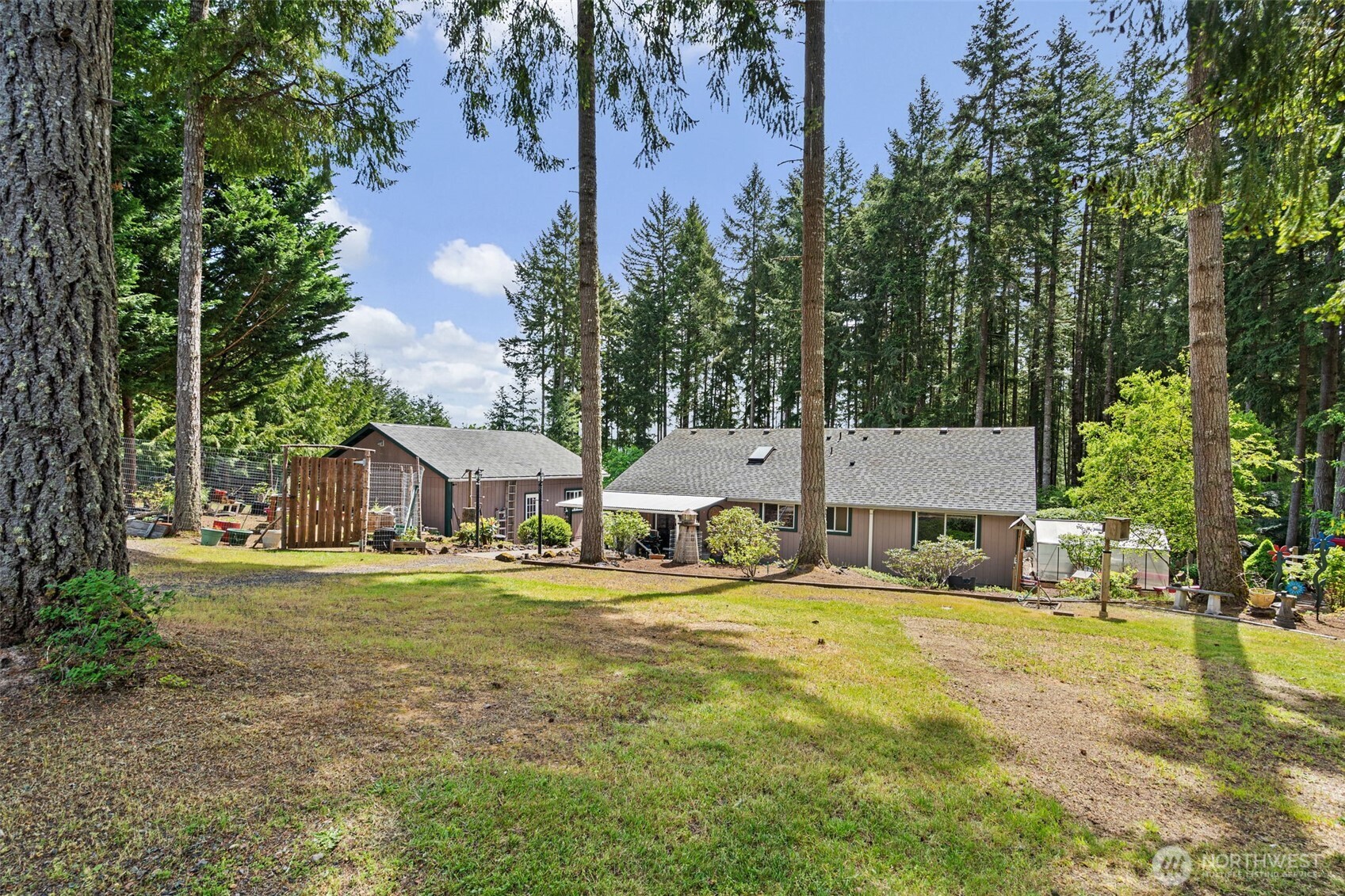 414 Chilvers Rd #D, Chehalis, WA 98532