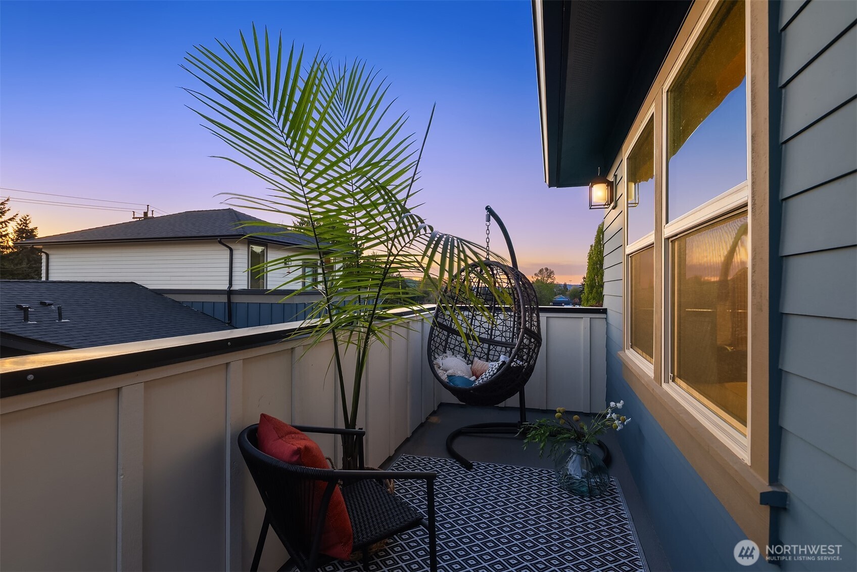 5037 25th Avenue SW, Seattle, WA 98106