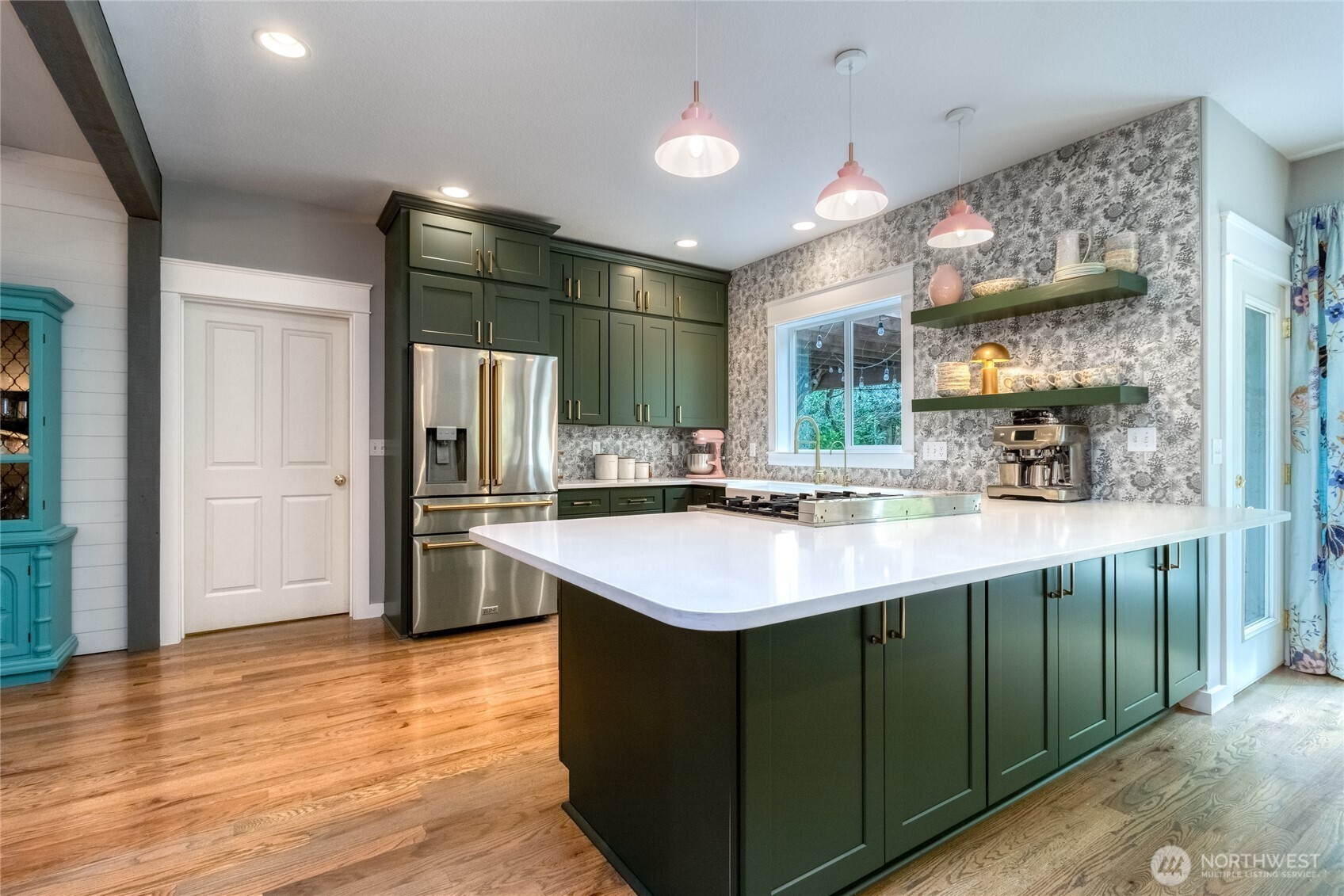 17 SW Homestead Avenue , College Place, WA 99324