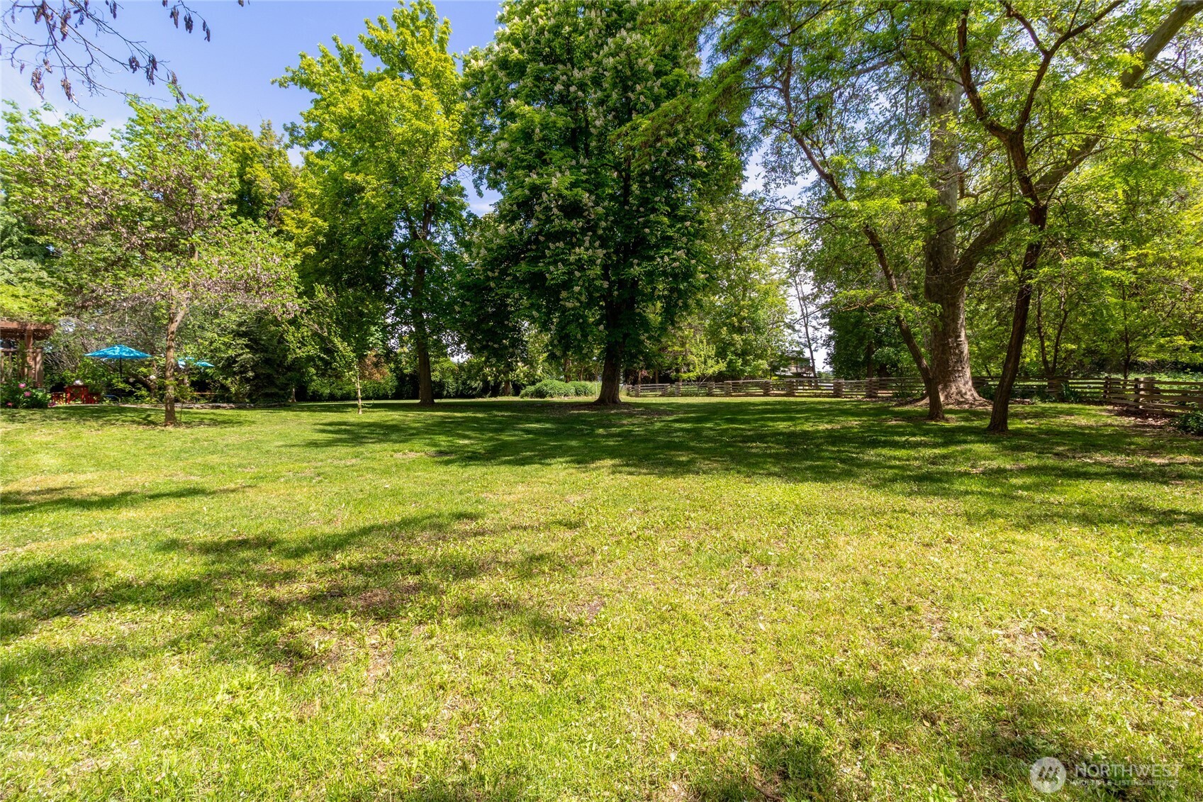 17 SW Homestead Avenue , College Place, WA 99324