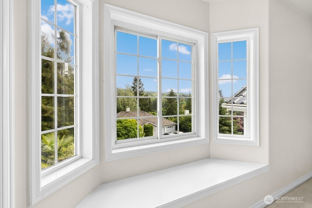 6063 156th Place SE, Bellevue, WA 98006