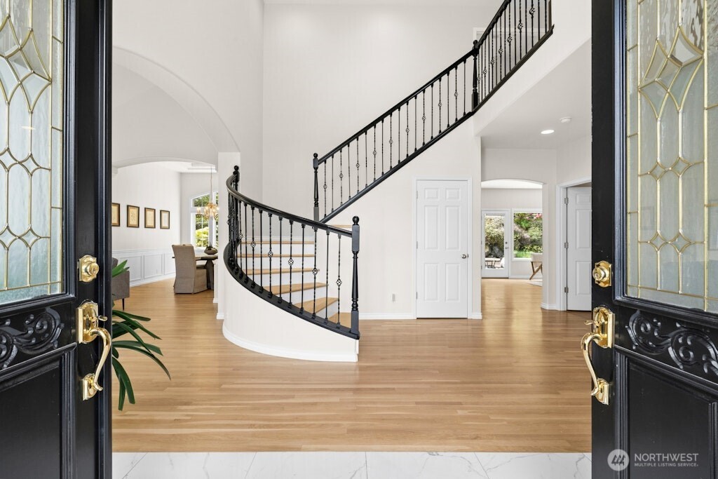6063 156th Place SE, Bellevue, WA 98006