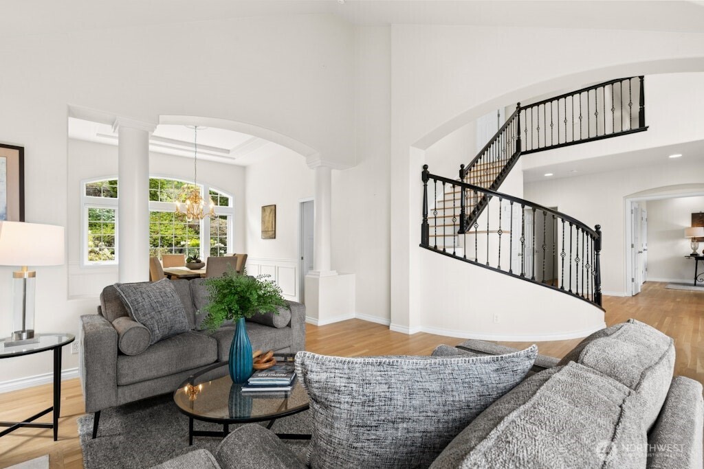 6063 156th Place SE, Bellevue, WA 98006