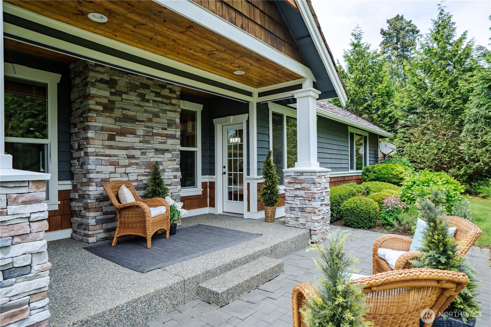 8584 Blue Grouse Way , Blaine, WA 98230