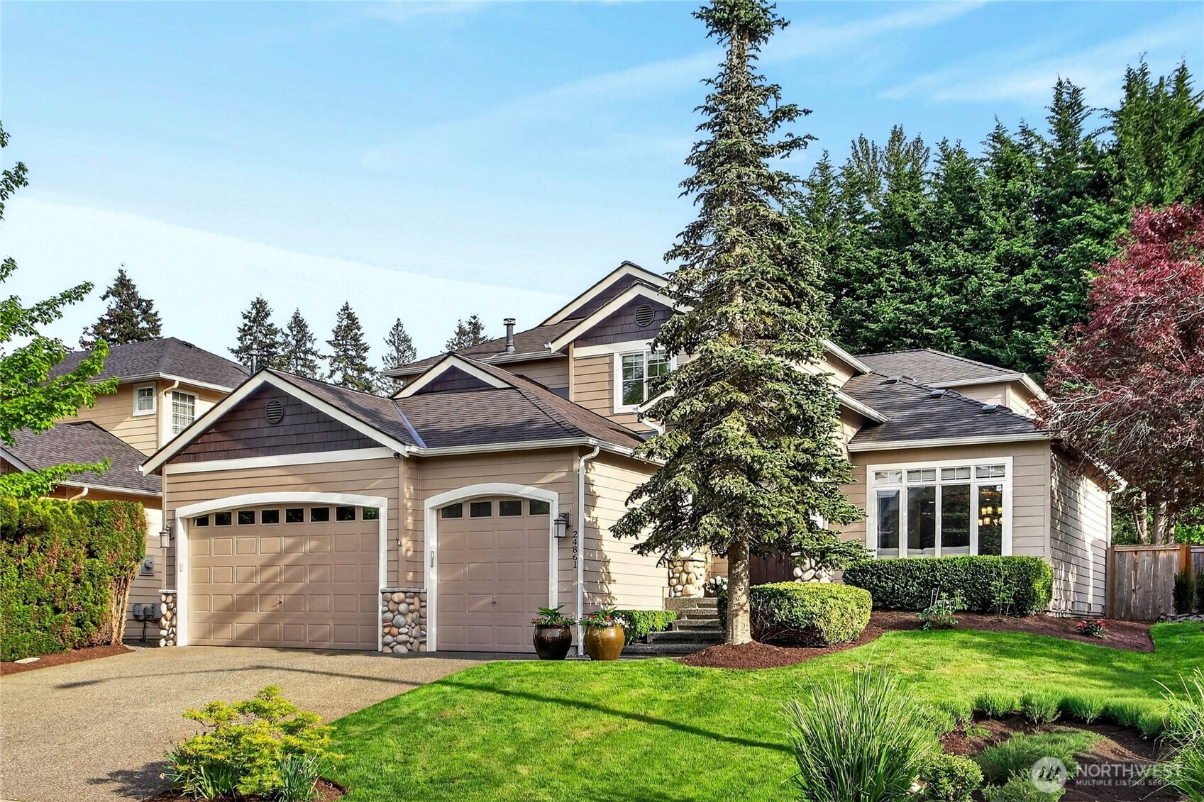 24861 NE 1st Place , Sammamish, WA 98074