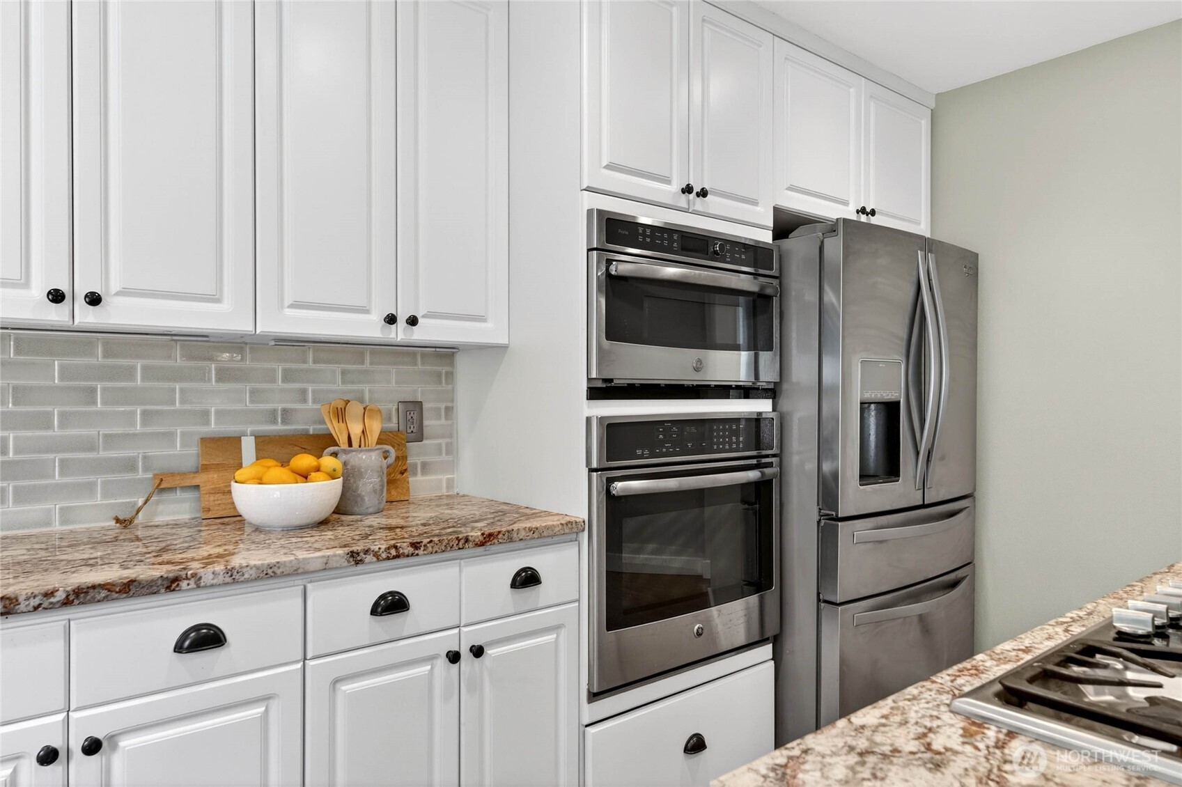 24861 NE 1st Place , Sammamish, WA 98074