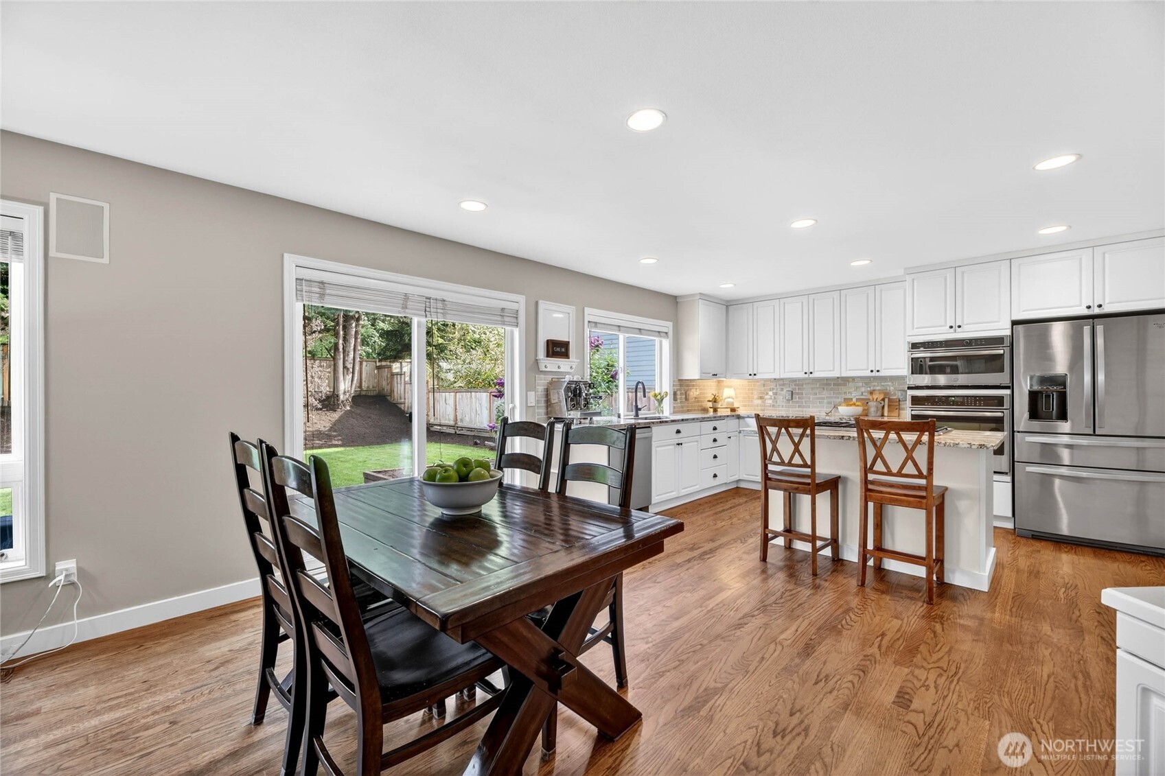 24861 NE 1st Place , Sammamish, WA 98074