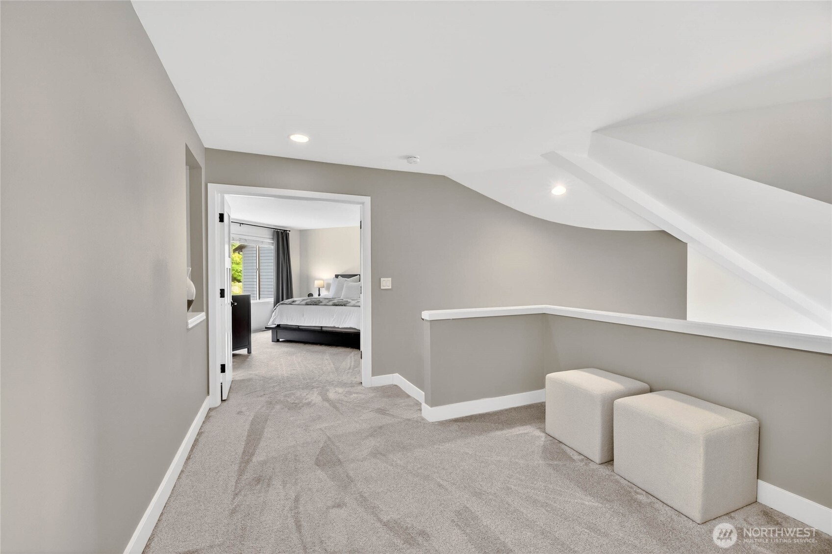 24861 NE 1st Place , Sammamish, WA 98074