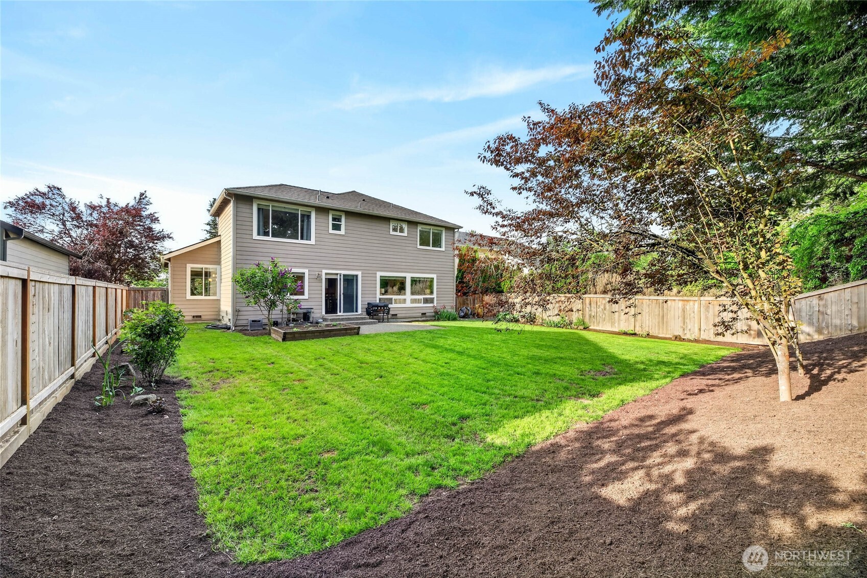 24861 NE 1st Place , Sammamish, WA 98074