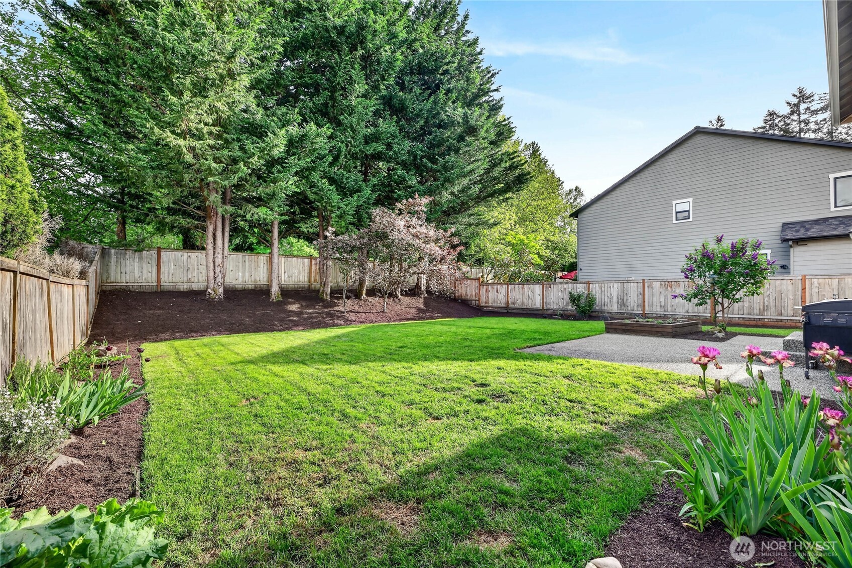 24861 NE 1st Place , Sammamish, WA 98074