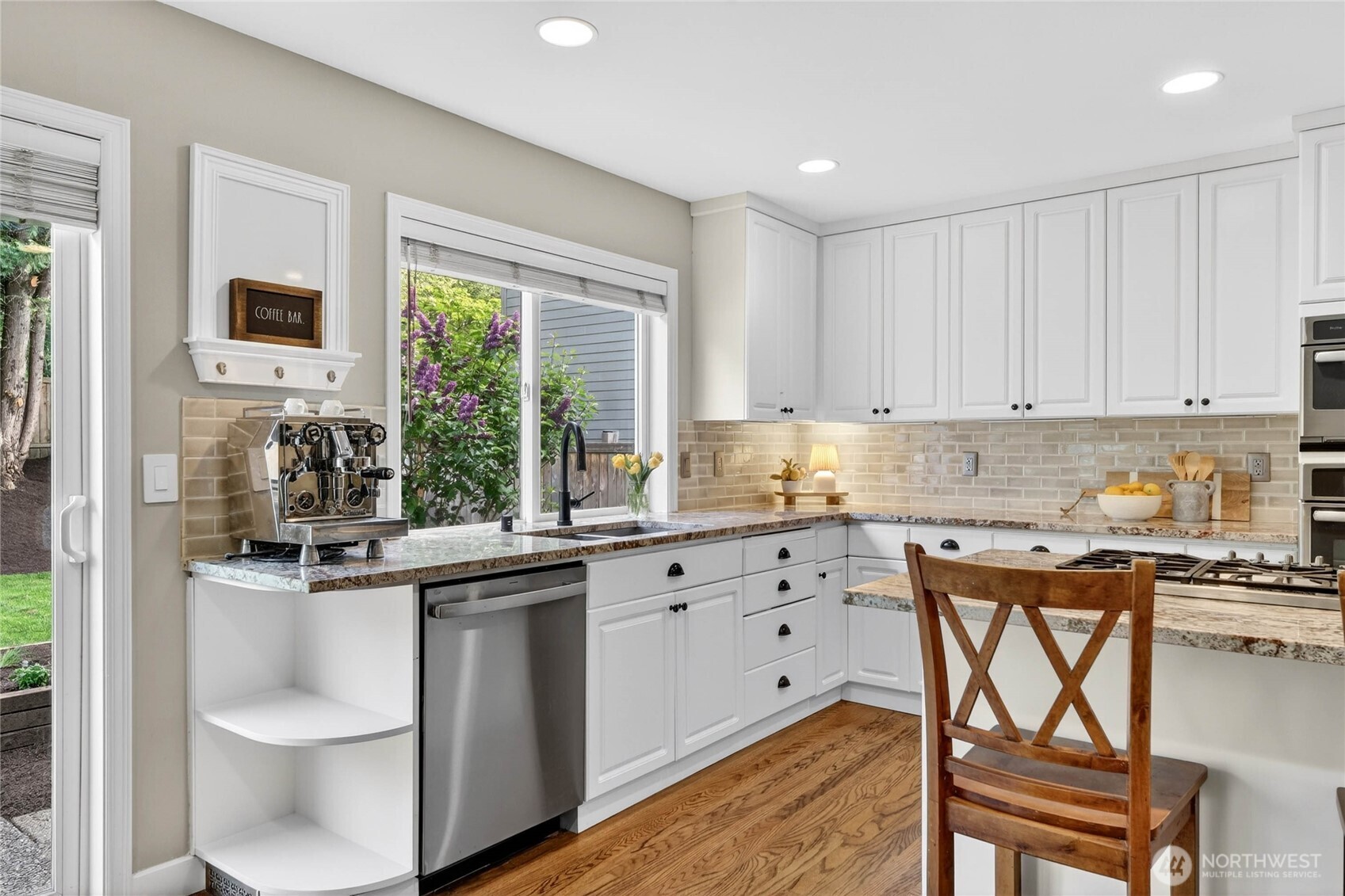 24861 NE 1st Place , Sammamish, WA 98074
