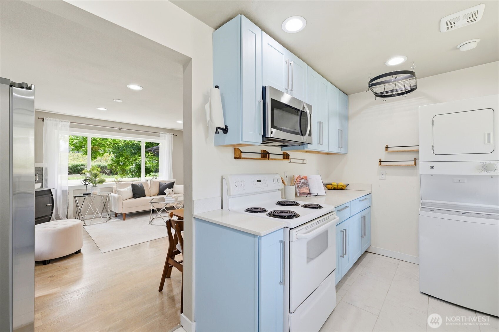 12828 6th Avenue S, Burien, WA 98168