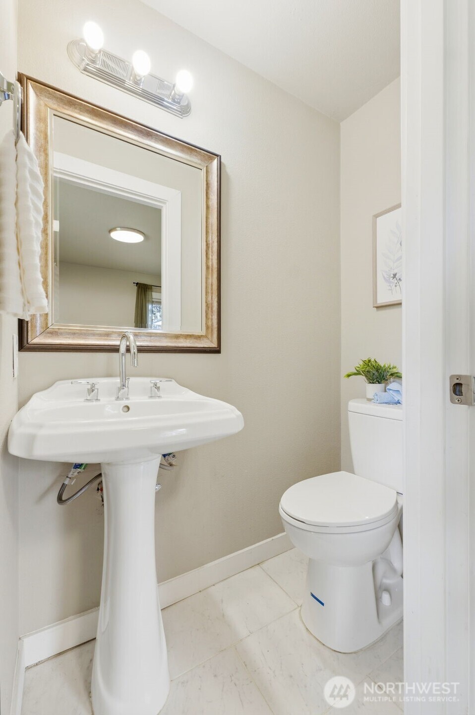 12828 6th Avenue S, Burien, WA 98168
