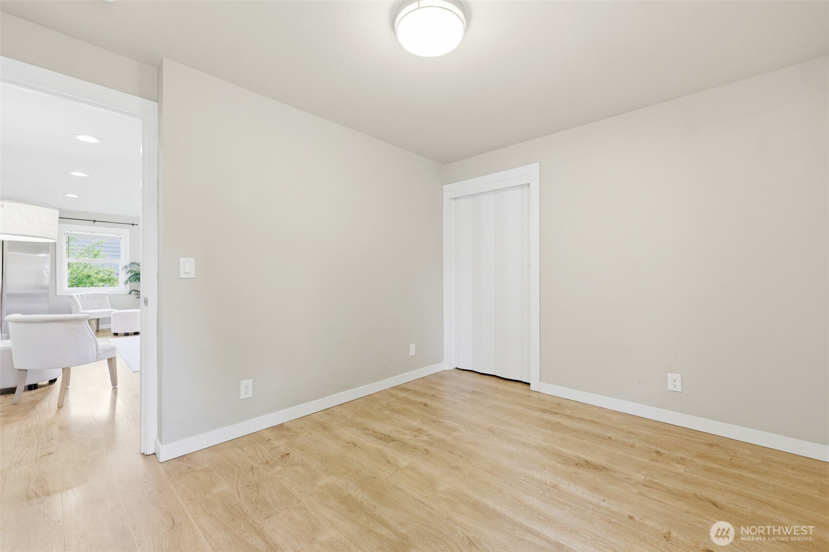 12828 6th Avenue S, Burien, WA 98168