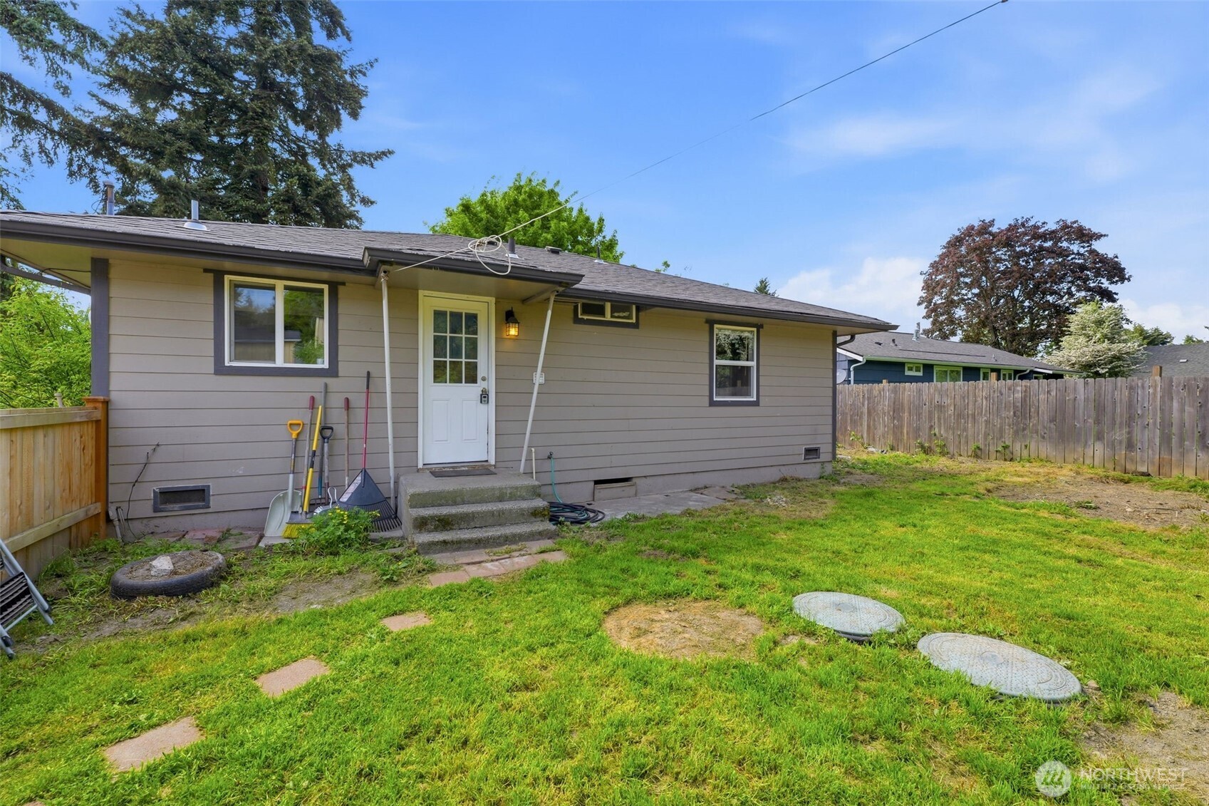 12828 6th Avenue S, Burien, WA 98168