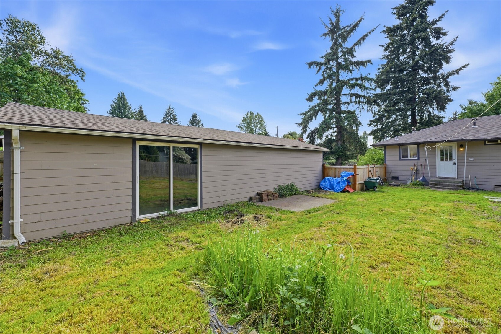 12828 6th Avenue S, Burien, WA 98168