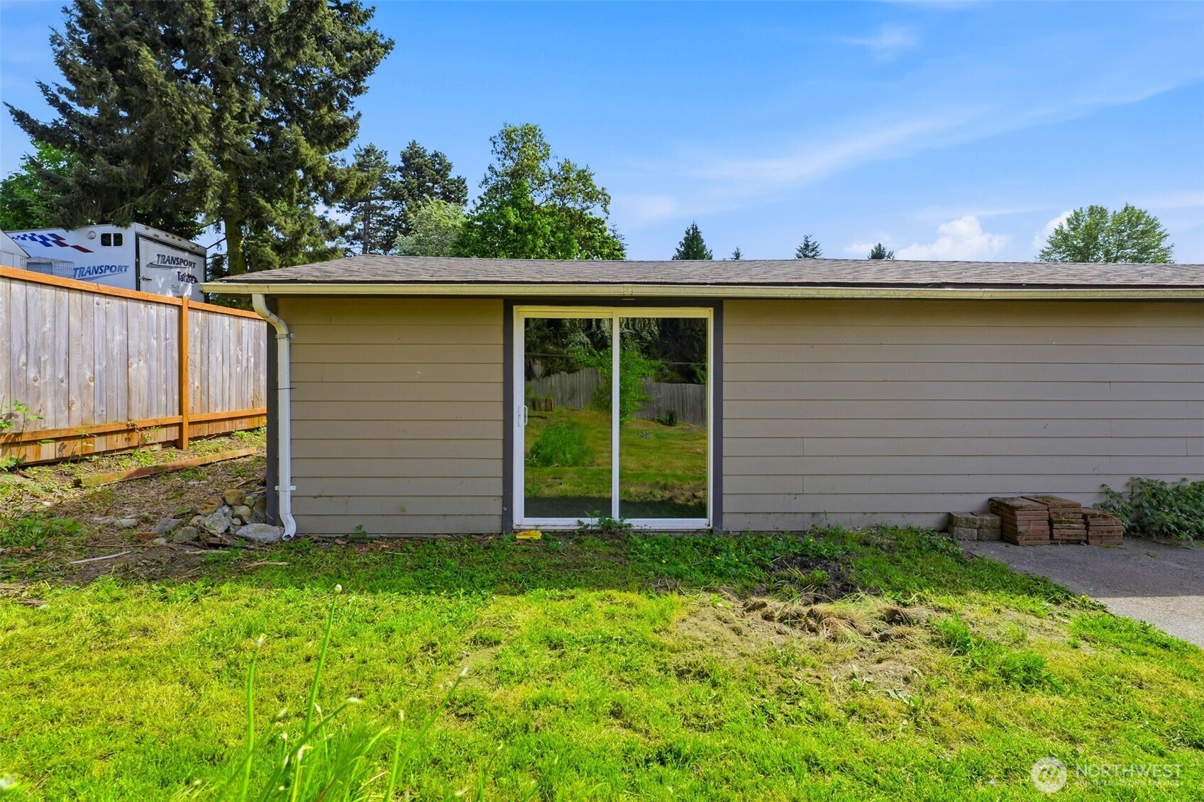 12828 6th Avenue S, Burien, WA 98168