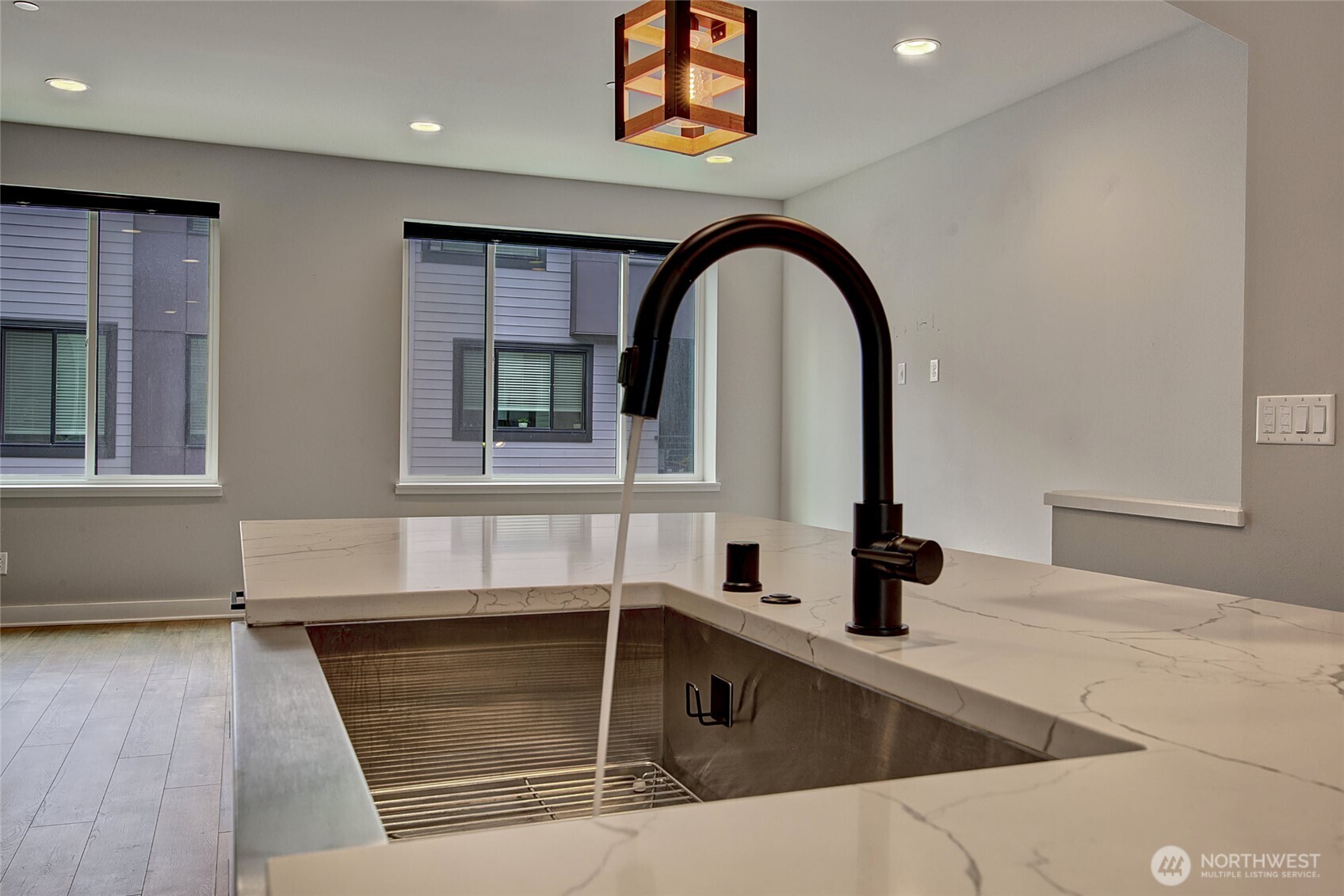 18723 76th Avenue W, Lynnwood, WA 98037-4113