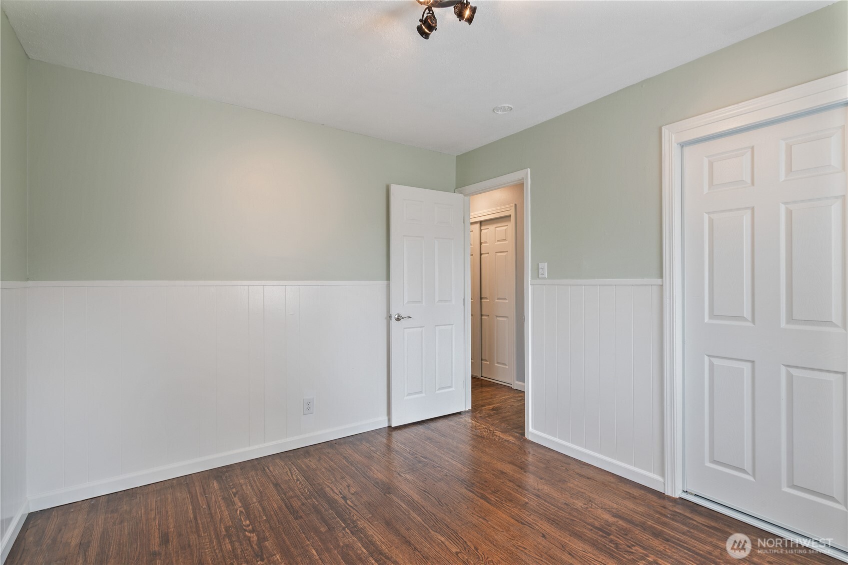 2017 28th Ave , Longview, WA 98632