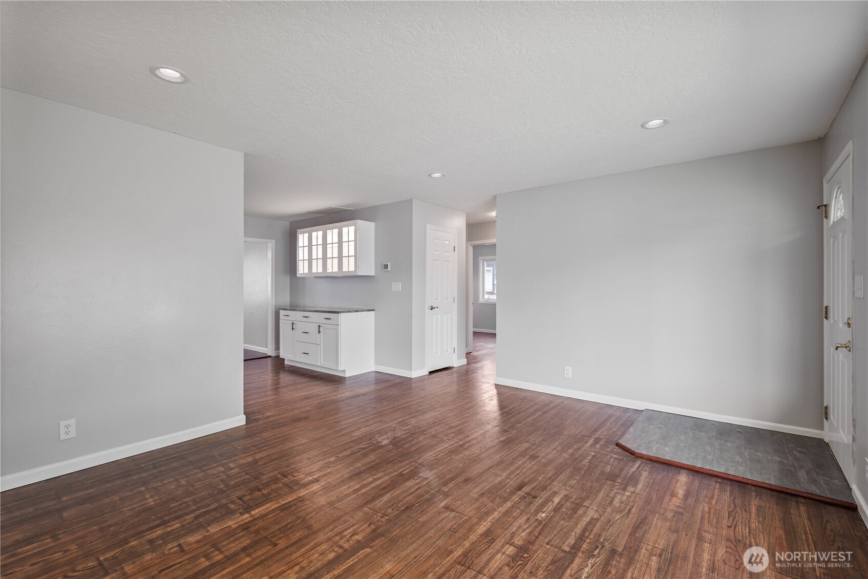 2017 28th Ave , Longview, WA 98632