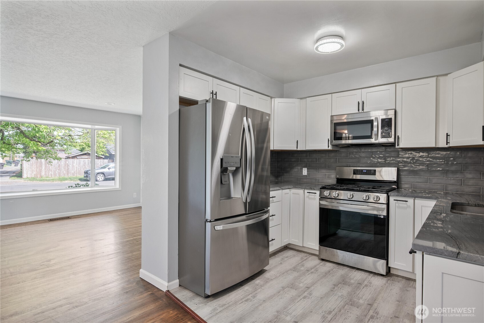 2017 28th Ave , Longview, WA 98632