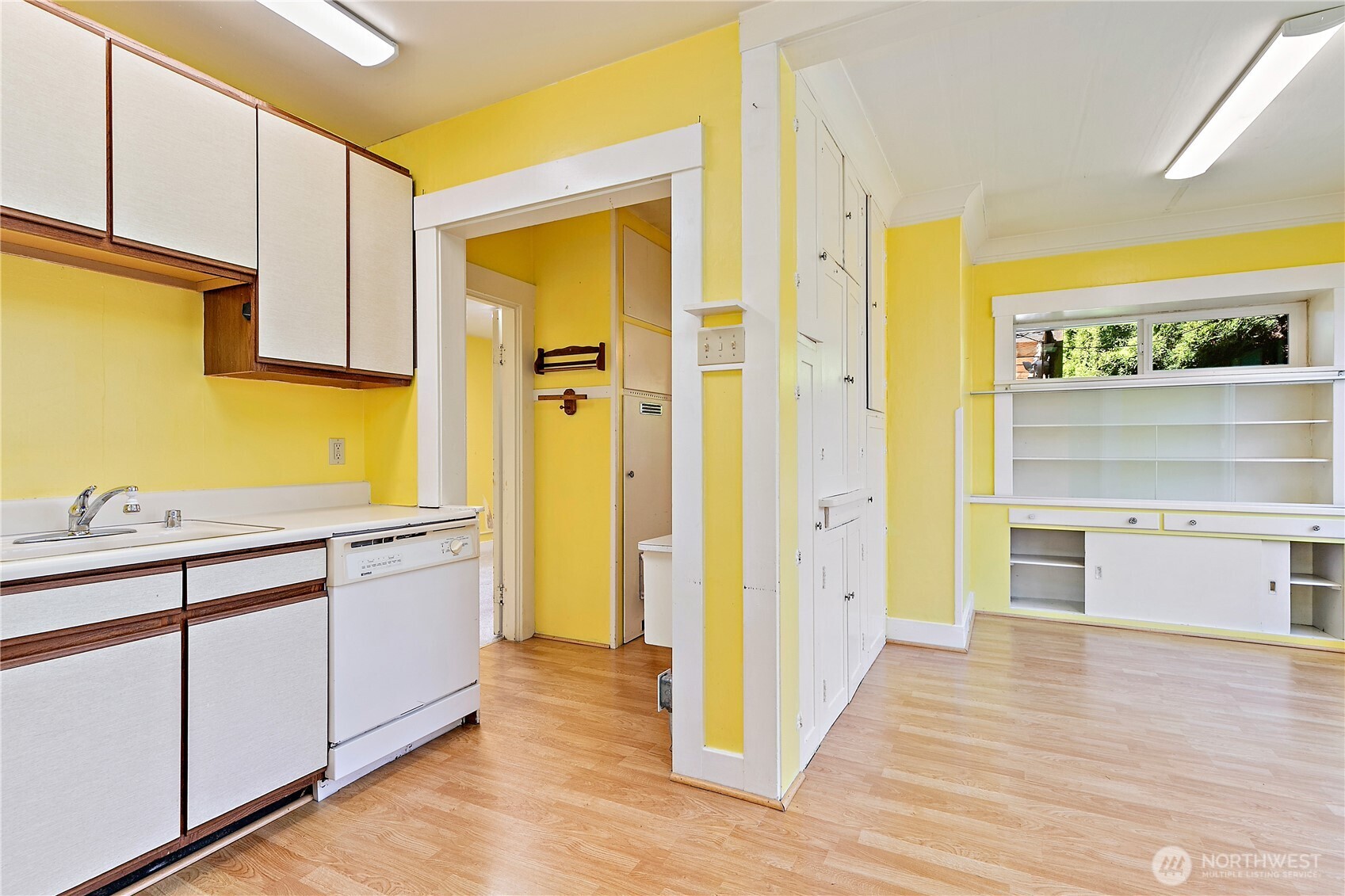 630 N Oakes Street , Tacoma, WA 98406