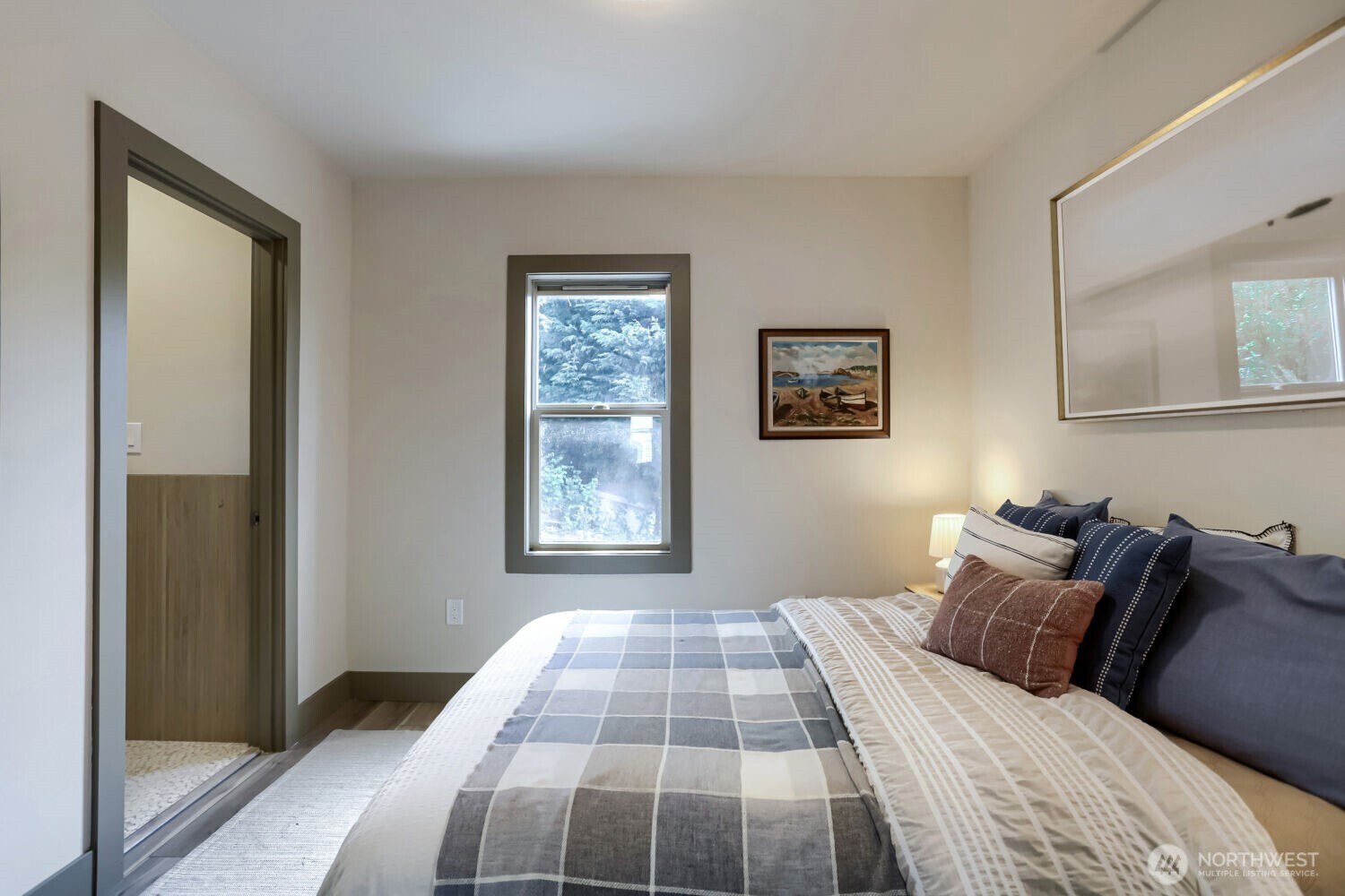 4582 22nd Avenue SW, Seattle, WA 98106