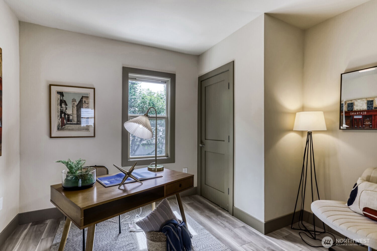 4582 22nd Avenue SW, Seattle, WA 98106