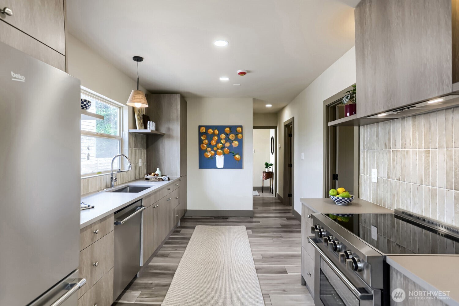 4582 22nd Avenue SW, Seattle, WA 98106